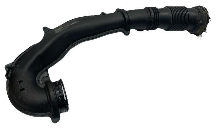 Mercedes CLA250 intercooler turbocharger 2020 inlet intake hose OEM 2600900300