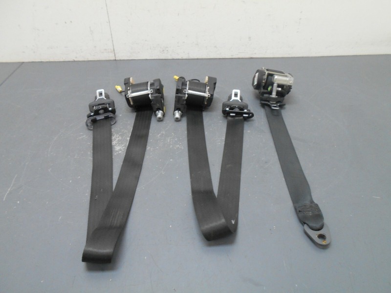 2020 17 18 19 20 McLaren 720S Seat Belt Set - Locked #3915 A5