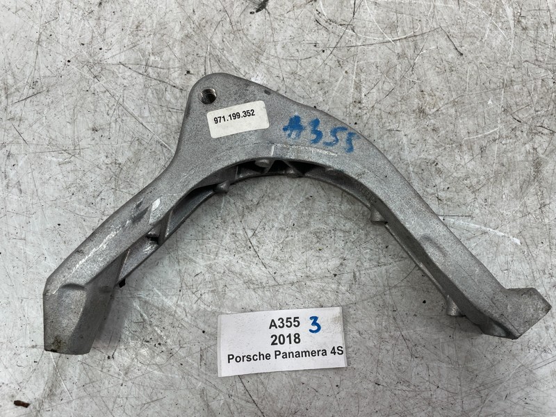 ✅ 17-23 OEM Porsche Panamera 4S 971 2.9L Engine Motor Torque Strut Mount Bracket