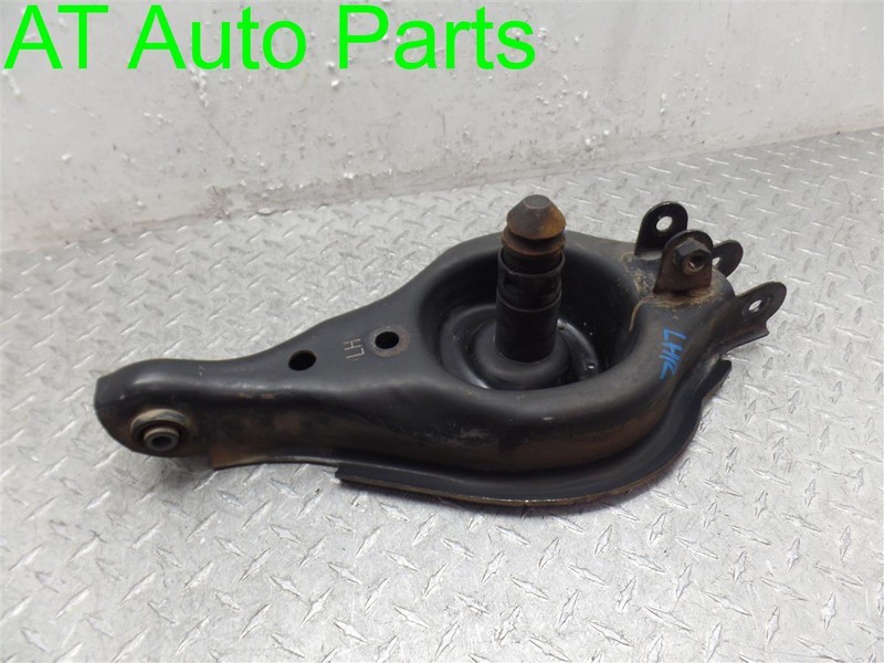 2002-2007 SATURN VUE DRIVER REAR LOWER CONTROL ARM OEM 15228687