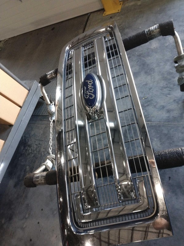 Used Front Grille fits: 2013 Ford F150 PICKUP hood mounted chrome surround King