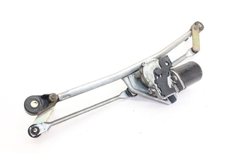 96-02 BMW Z3 Roadster 2.5L Windshield Wiper Motor Transmission Assembly