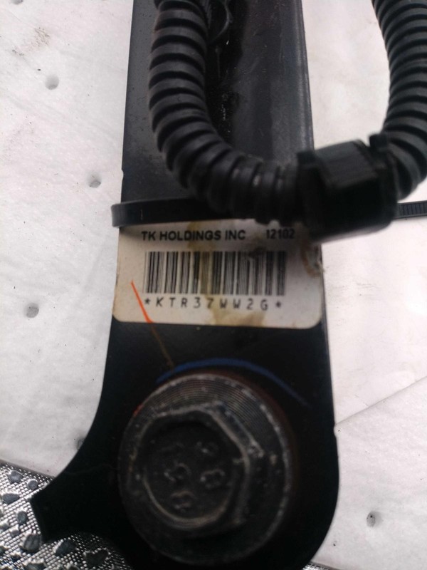 2012 Honda Civic OEM White Seat Belt Driver Side Buckle 71K Miles