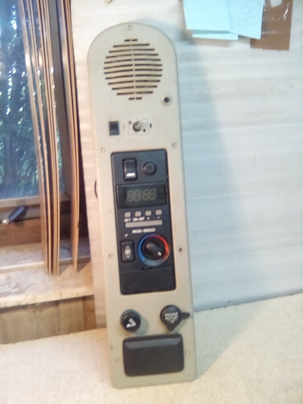 Volvo VNL Sleeper Panel 20523415 W/ 20536257