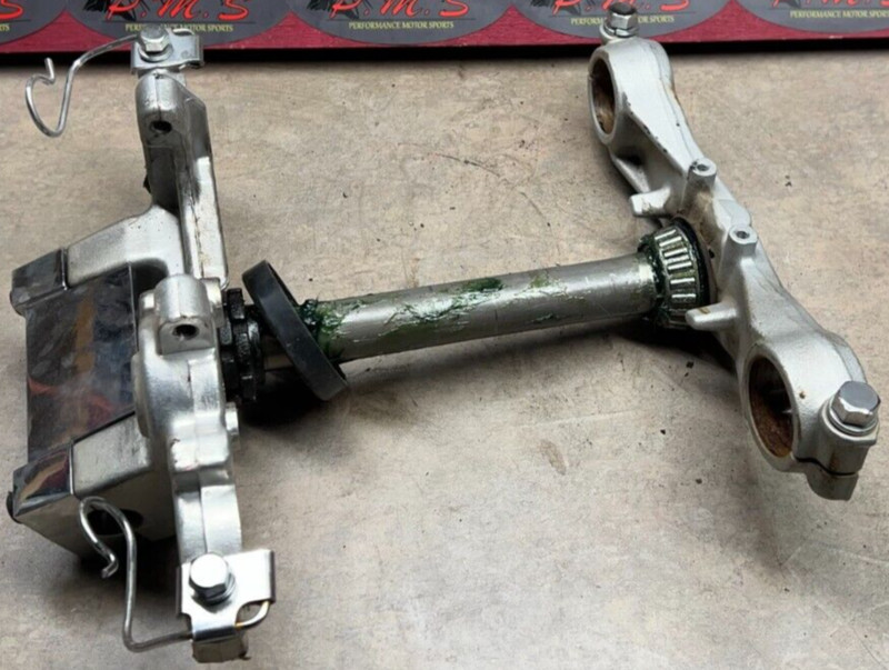 2005 Kawasaki Vulcan VN750 Triple Tree Front Fork Clamp Mount Bar 05 VN 750 A