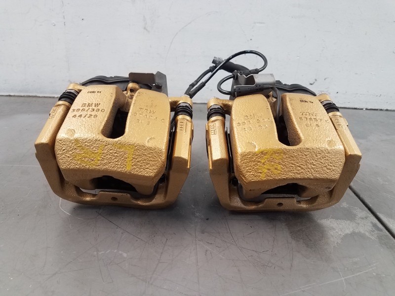2025 BMW M3 Comp xDrive G80 Rear Ceramic Brake Caliper Pair #8926 E5
