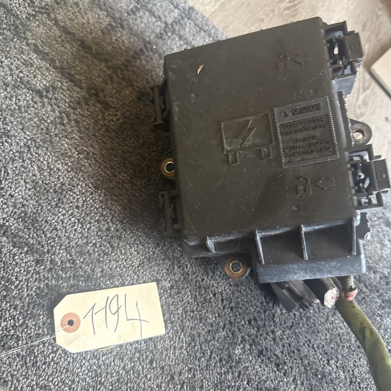 VOLVO Fuse Box Missing P/N