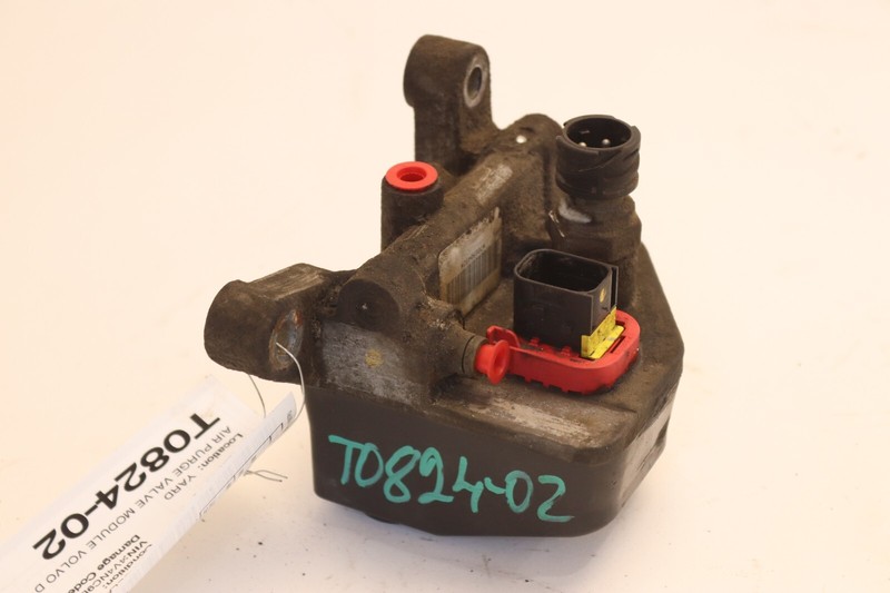 2003-2013 VOLVO VNL D13 DEF AIR PURGE VALVE SOLENOID MODULE OEM