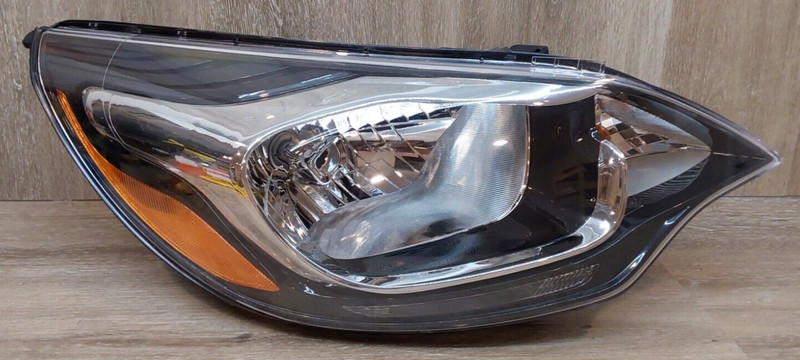 2012-2017 KIA RIO RH HEADLGHT ASSY OEM PART#92102-1W