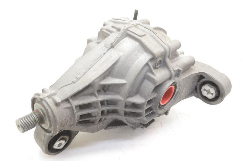2011-2014 Porsche Cayenne 4.8L Rear Differential Carrier Assembly 4460310093