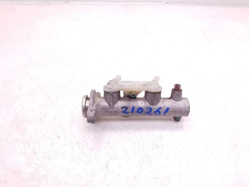 98-02 TOYOTA SIENNA 3.0L FWD AT BRAKE MASTER CYLINDER