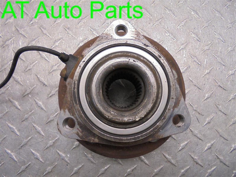 08 09 10 11 12 LIBERTY NITRO DRIVER FRONT HUB AND BEARING 52109947AF 52109947AC