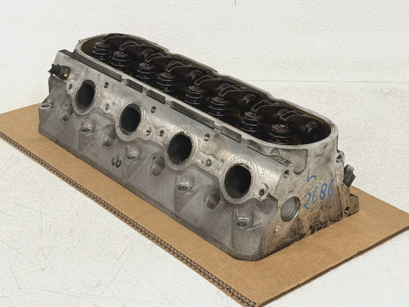 ⭐03-04 CHEVROLET SSR 5.3L V8 LEFT ENGINE MOTOR CYLINDER HEAD 145K OEM LOT2686