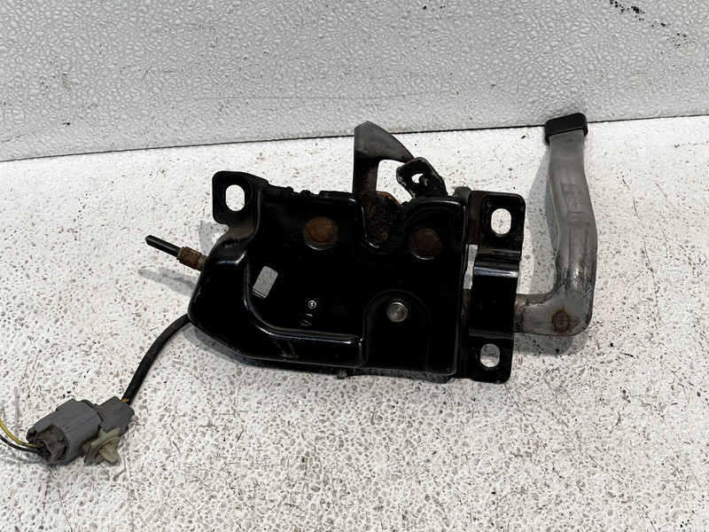 1999-2004 Odyssey Hood Latch lock Assy W/Sensor & Pig Tail OEM