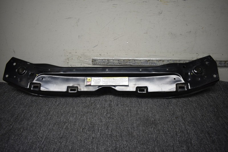 GM RADIATOR TRIM COVER METAL FACTORY OEM