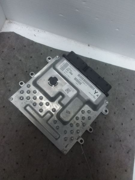 Engine ECM Electronic Control Module 5.0L Fits 10-13 LR4 8W83-12B684-YA