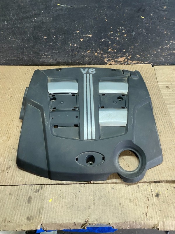 2003 to 2008 Hyundai Tiburon V6 OEM Engine Motor Cover Oem w9852 DG