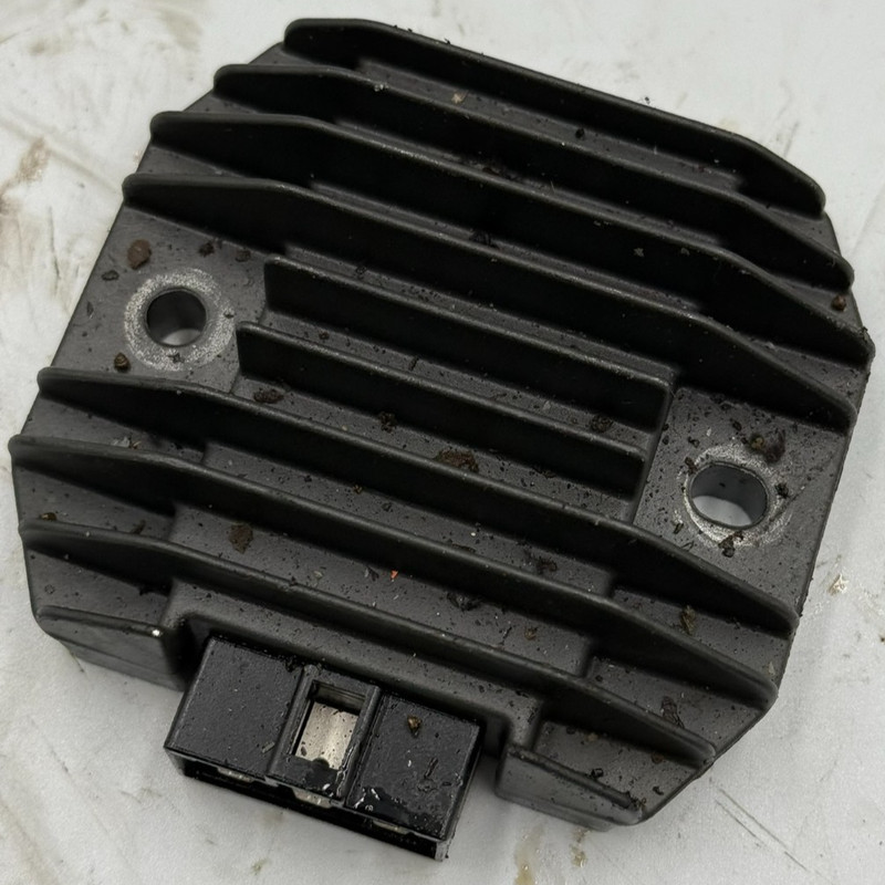 2012 11 Kawasaki Ninja EX250 EX 250 J Voltage Regulator Rectifier Electrical H7