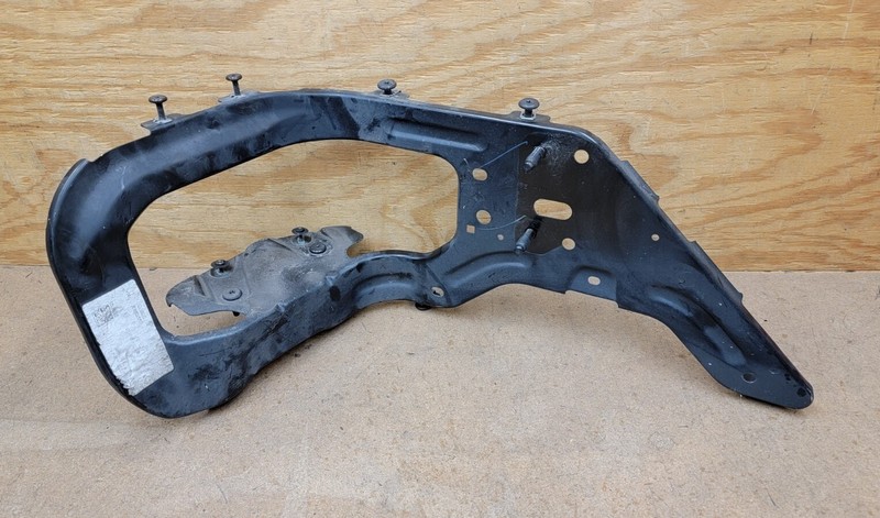 2020 2021 2022 2023 2024 GMC Sierra 1500 Rear Bumper Bracket MOUNT RIGHT OEM