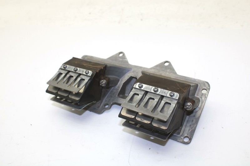 96 Yamaha Wave Runner III OEM Lower Intake Manifold 6M6-13641-00-94 JY0