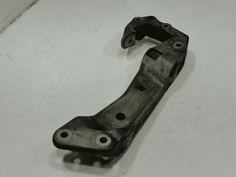 11-2016 BMW 550I XDRIVE AWD F10 FRONT TRANSMISSION CROSSMEMBER MOUNT BRACKET OEM