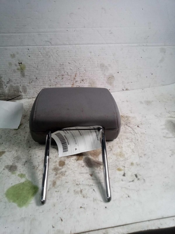 2018 Chevrolet Silverado 1500 Red Headrest R Side 4DR OEM Used Part NJ25-20968
