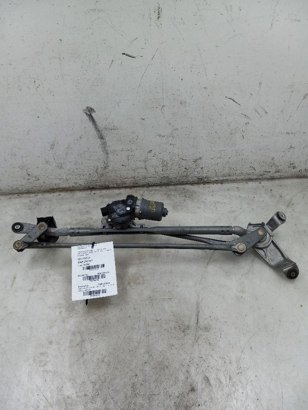 15 16 17 18 19 20 TOYOTA SIENNA XLE FRONT WINDSHIELD WIPER MOTOR