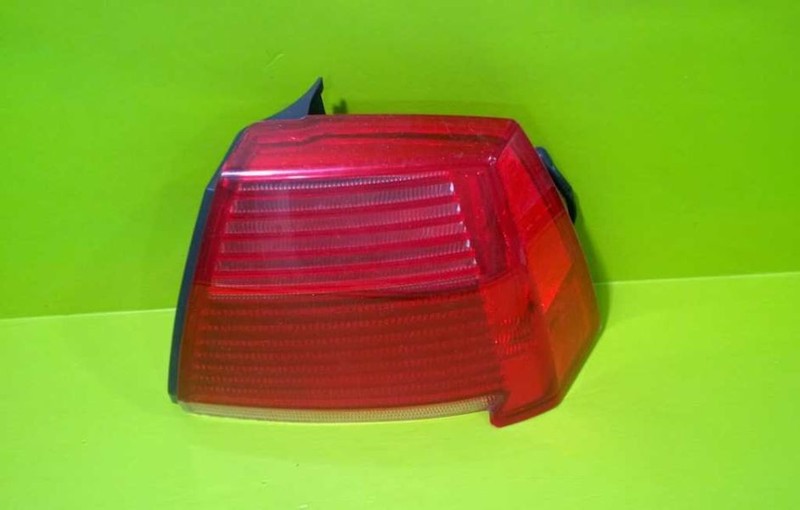 07 08 GALANT ES PASSENGER RIGHT TAILLIGHT LAMP OEM 3183-35