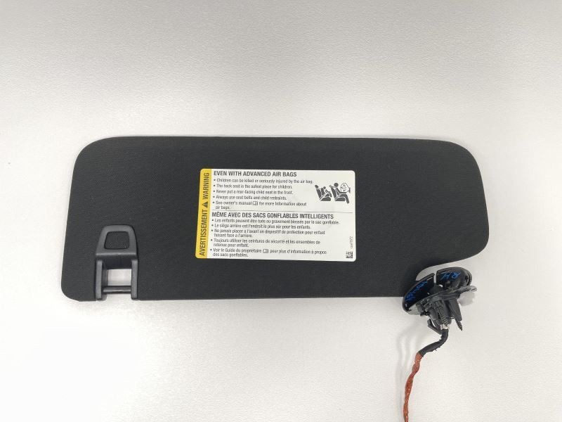 2020-2021 CADILLAC CT5 RIGHT SUN VISOR W/ILLUMINATION BLACK TC: H1Y 22K 48235