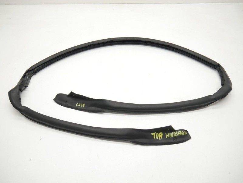 2006-2015 MAZDA MX-5 NC MIATA TOP WINDSHIELD REVEAL RUBBER SEAL MOLDING OEM