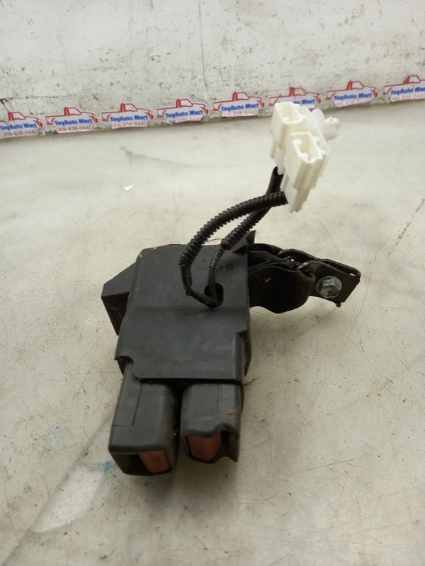 22 TOYOTA COROLLA CROSS XKE REAR CENTER SEAT BELT BLK-EA20
