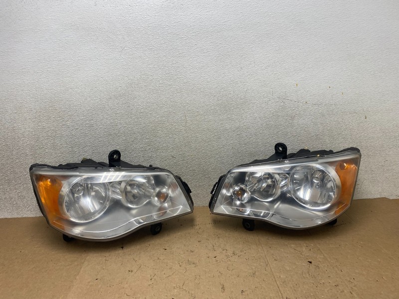 2008 to 2016 Chrysler Town and Country Left+Right Side Headlights W9060 DW