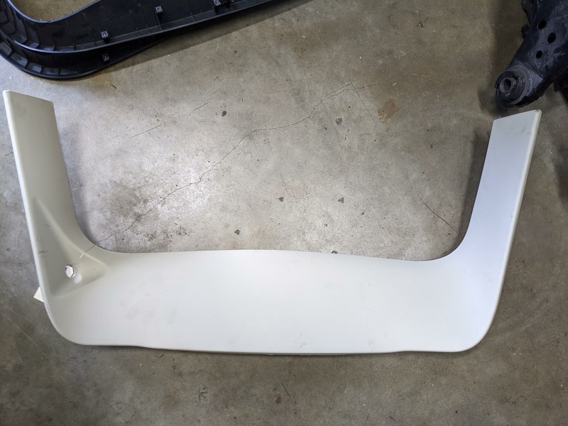 Tailgate Liftgate Gate Upper Trim Panel AE93-7442324 2013 Lincoln MKT 2014-2019