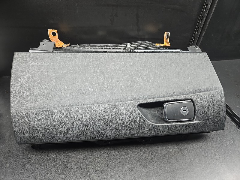 14 15 16 BMW F22 M235i 228i Dashboard Glovebox Storage Compartment Black
