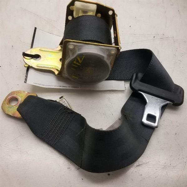 2002 LEXUS IS300 PASSENGER SIDE REAR SEAT BELT ASSEMBLY