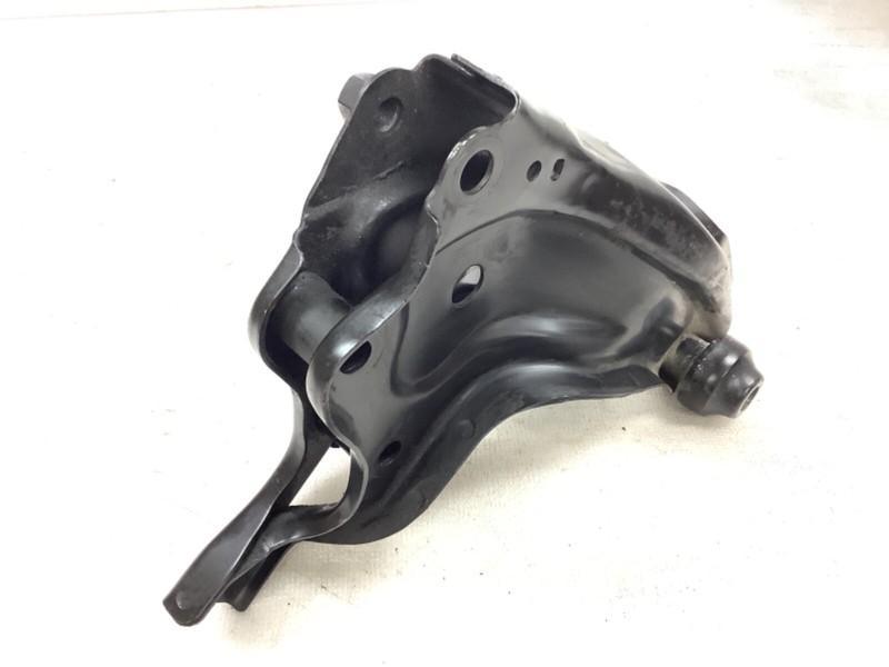 93-96 Prelude AT Rear Engine Motor Transmission Mounting T Bracket Stay Used OEM