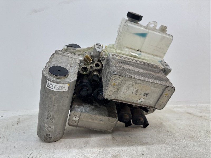 🌟20-23 Tesla Model Y 3 Super Manifold Coolant Octovalve 1549902-00-C 14049 S18