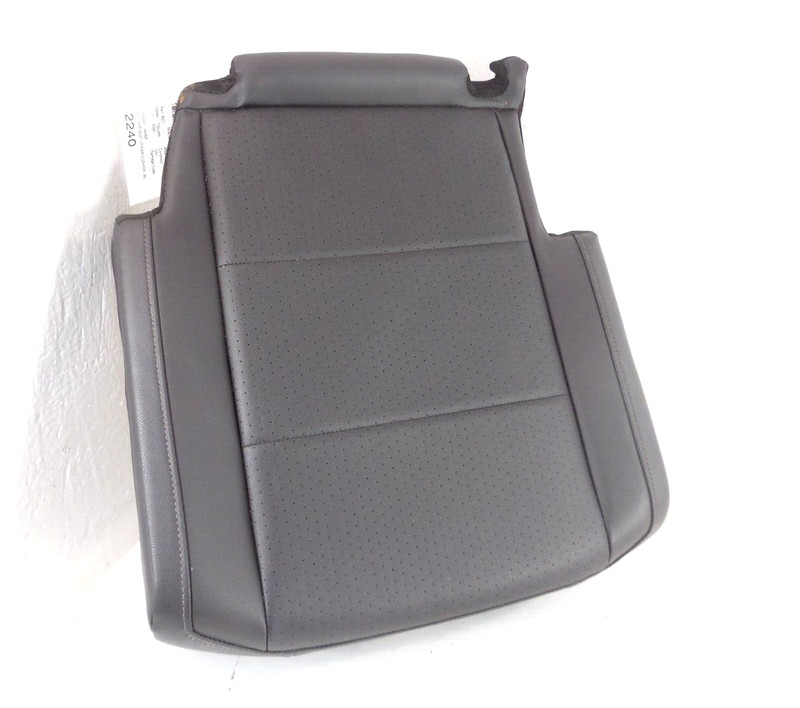 2020 20 Volkswagen Tiguan Rear Lower Bottom Seat Cushion Passenger Right RH OEM