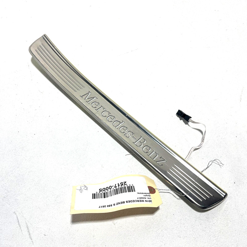 2014-2017 MERCEDES S550 W222 REAR RIGHT SIDE DOOR SILL SCUFF PLATE COVER OEM