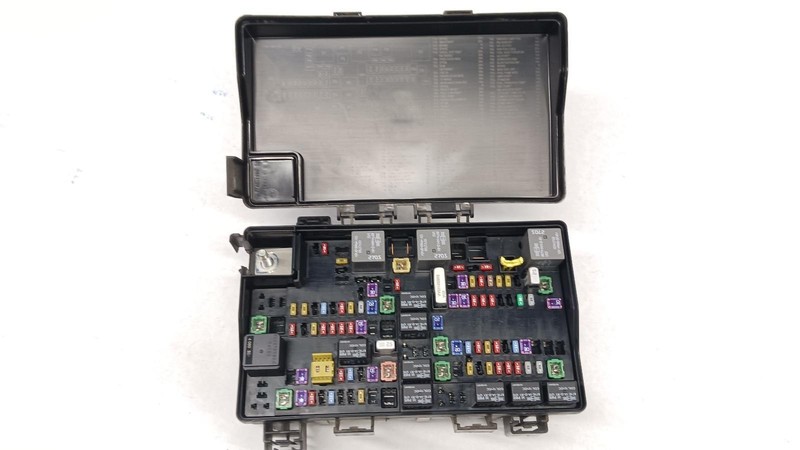 13-'14 DODGE 1500 Engine Fuse Box 5.7L OEM 1 Year Warranty!