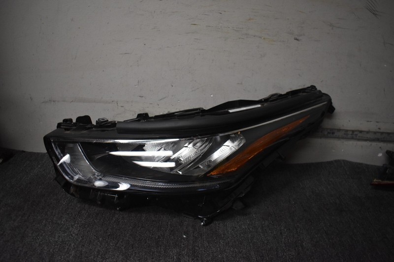 2020-2022 TOYOTA HIGHLANDER LEFT SIDE HEADLIGHT LED FACTORY OEM
