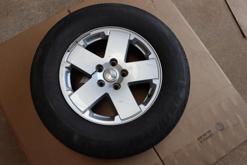 2007-2012 JEEP WRANGLER WHEEL TIRE RIM 255/70 R18 113H 18X7.5 5 SPOKE OEM