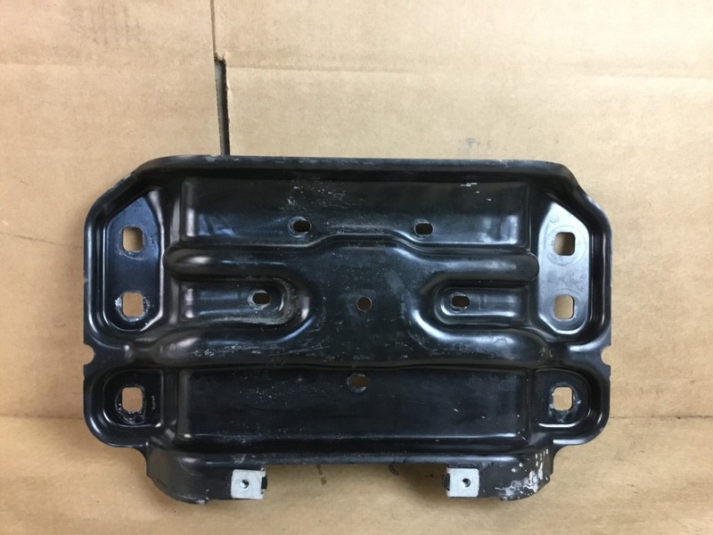 Mercedes S550 W222 2017 Transmission Mount Bracket Support 14-17 :A