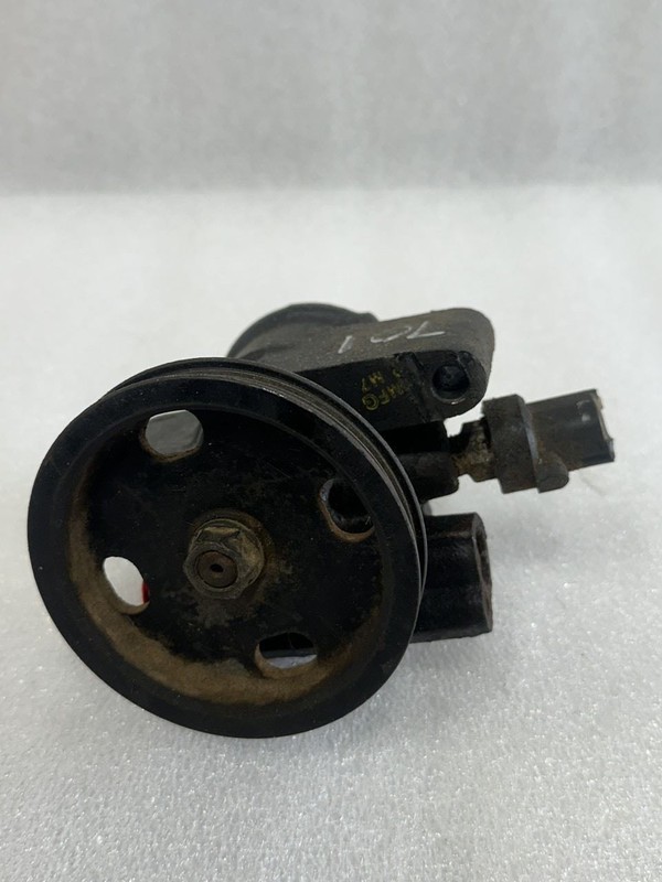 1987 1988 1989 TOYOTA CELICA POWER STEERING PUMP 2WD 44320-20121