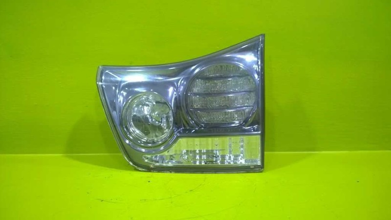 08 09 RX400H PASSENGER RIGHT LID MOUNT TAILLIGHT LAMP OEM 3259-60