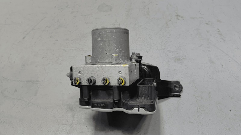 2021-2023 Nissan Rogue ABS Actuator Brake Pump w/ECU Assembly OEM