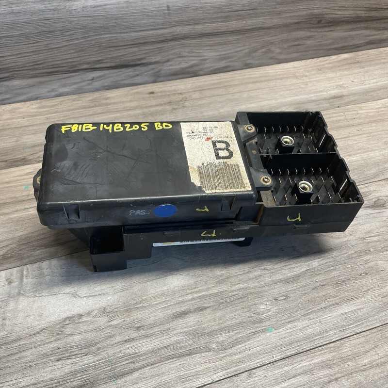99-00 Ford F250 F350 Super Duty GEM Module (Multifunction) F81B-14B205-BD OEM AT