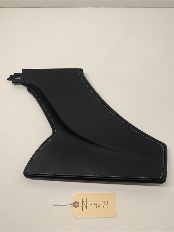 12-16 Tesla Model S CENTER CONSOLE UPPER TRIM RIGHT BLACK 1008227-01-F 4271 B153
