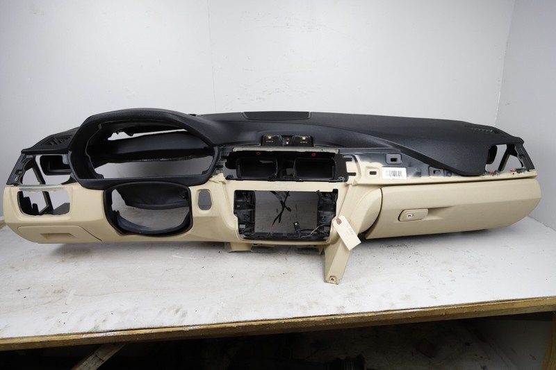 2012-2018 BMW 3 SERIES F30 INSTRUMENT PANEL DASHBOARD VENETO BEIGE W/ HUD & BAG