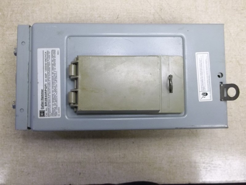 Cutler Hammer BR2B40RPGF1 Breaker Box *FREE SHIPPING*